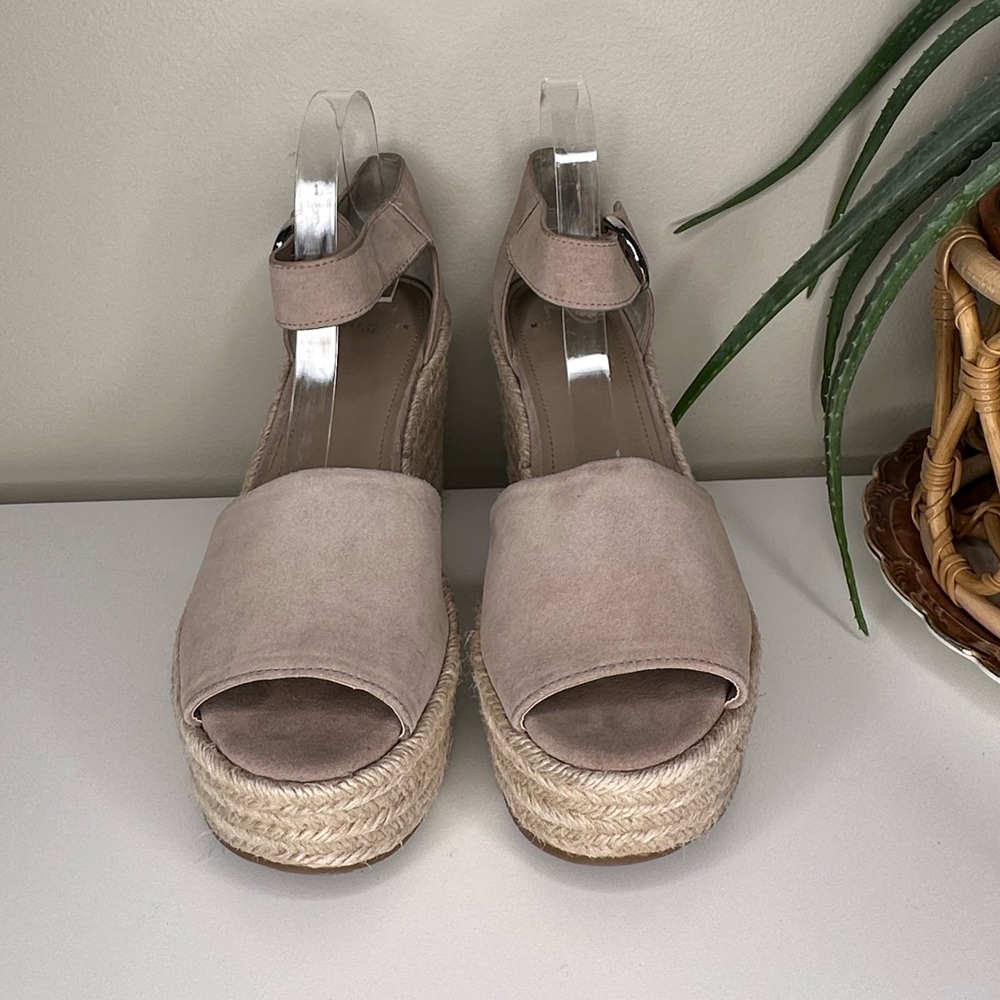 Marc Fisher LTD Malita Espadrille Wedge Sandals Taupe Suede Ankle Strap 11M - Picture 6 of 11